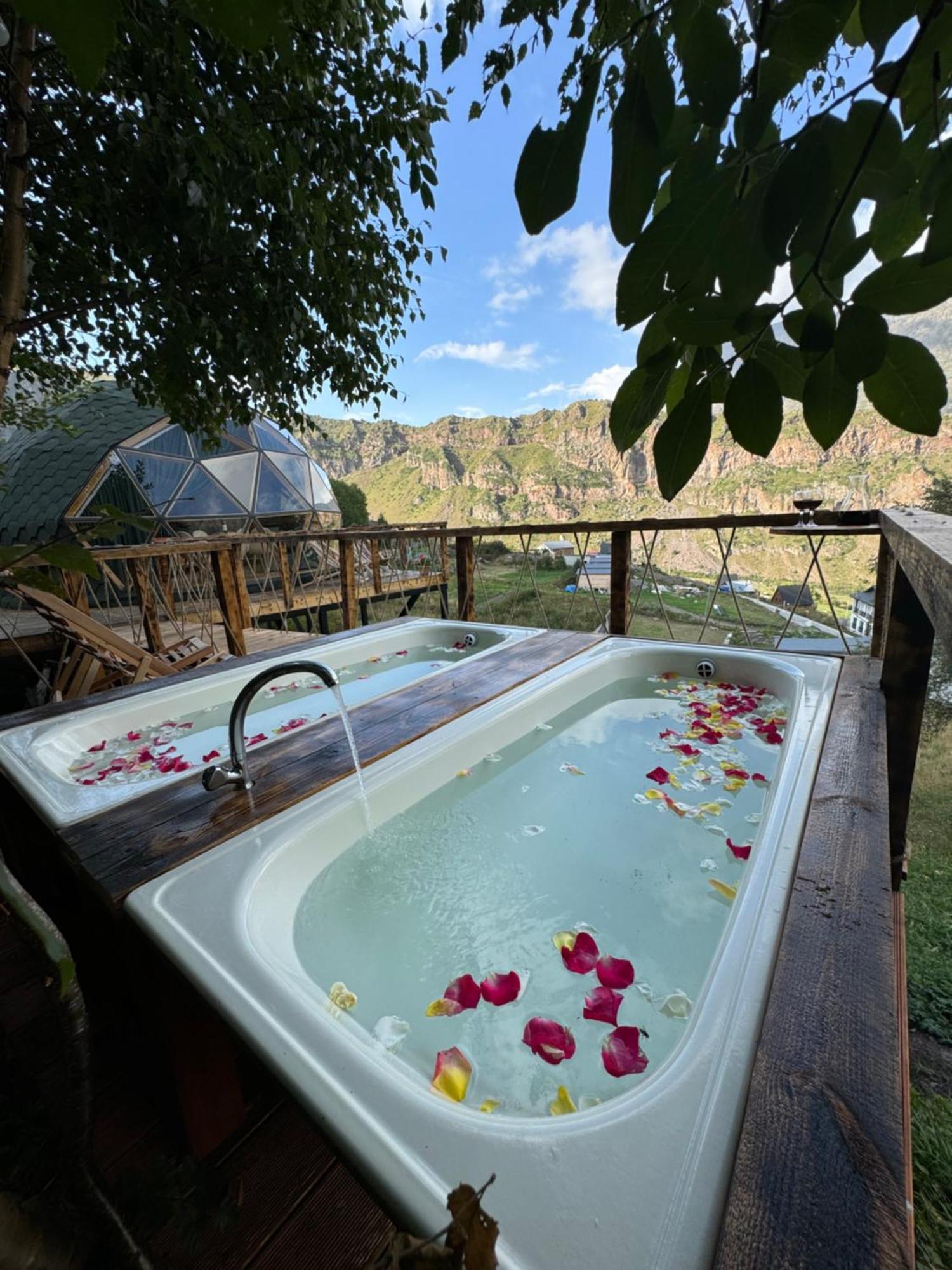 Glamping Emerald Казбеги Экстерьер фото