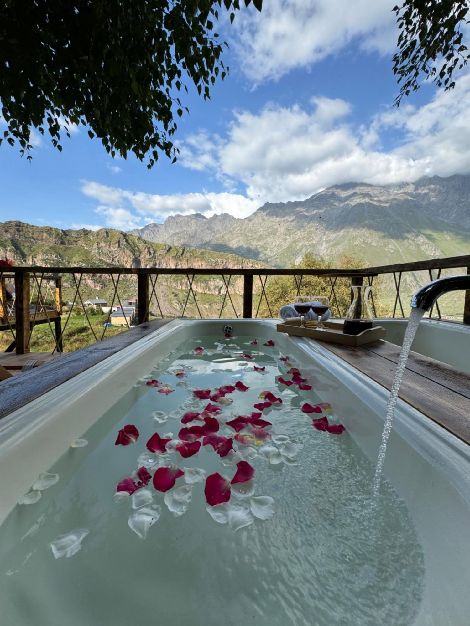 Glamping Emerald Казбеги Экстерьер фото